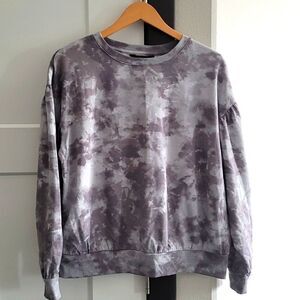 NWT! Trendy Crop Sweatshirt